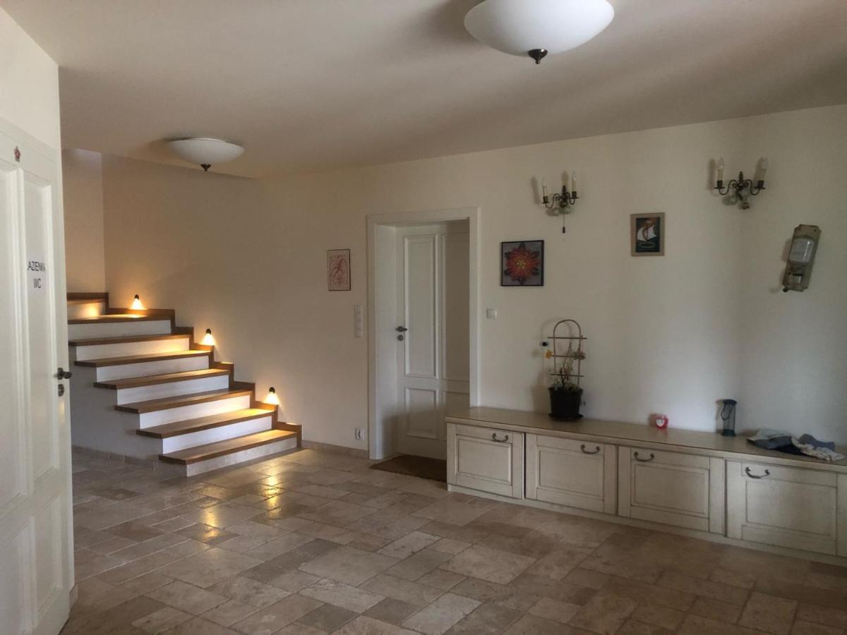 Twoj Azyl Villa Świdnik Buitenkant foto