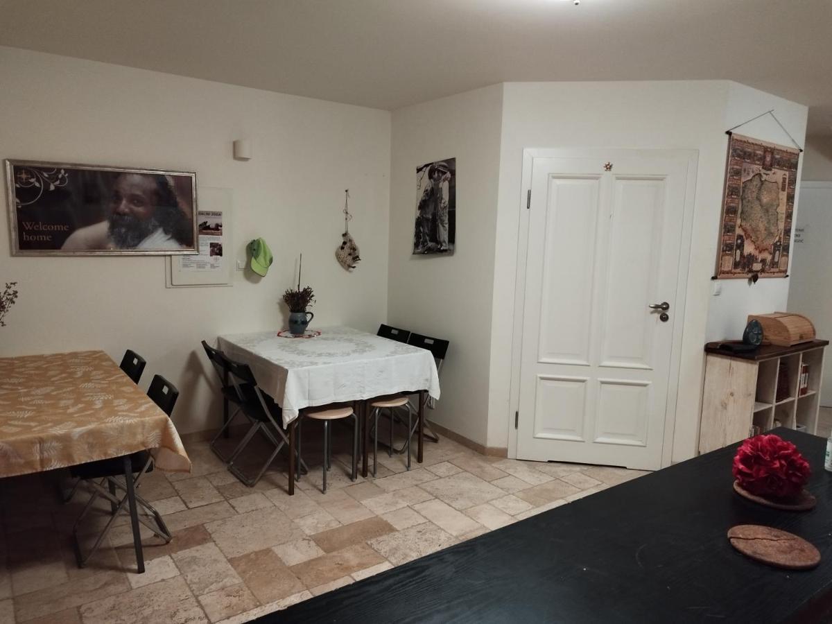 Twoj Azyl Villa Świdnik Buitenkant foto