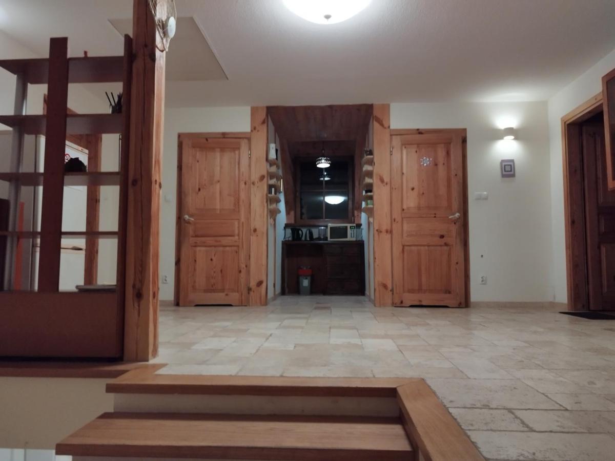 Twoj Azyl Villa Świdnik Buitenkant foto