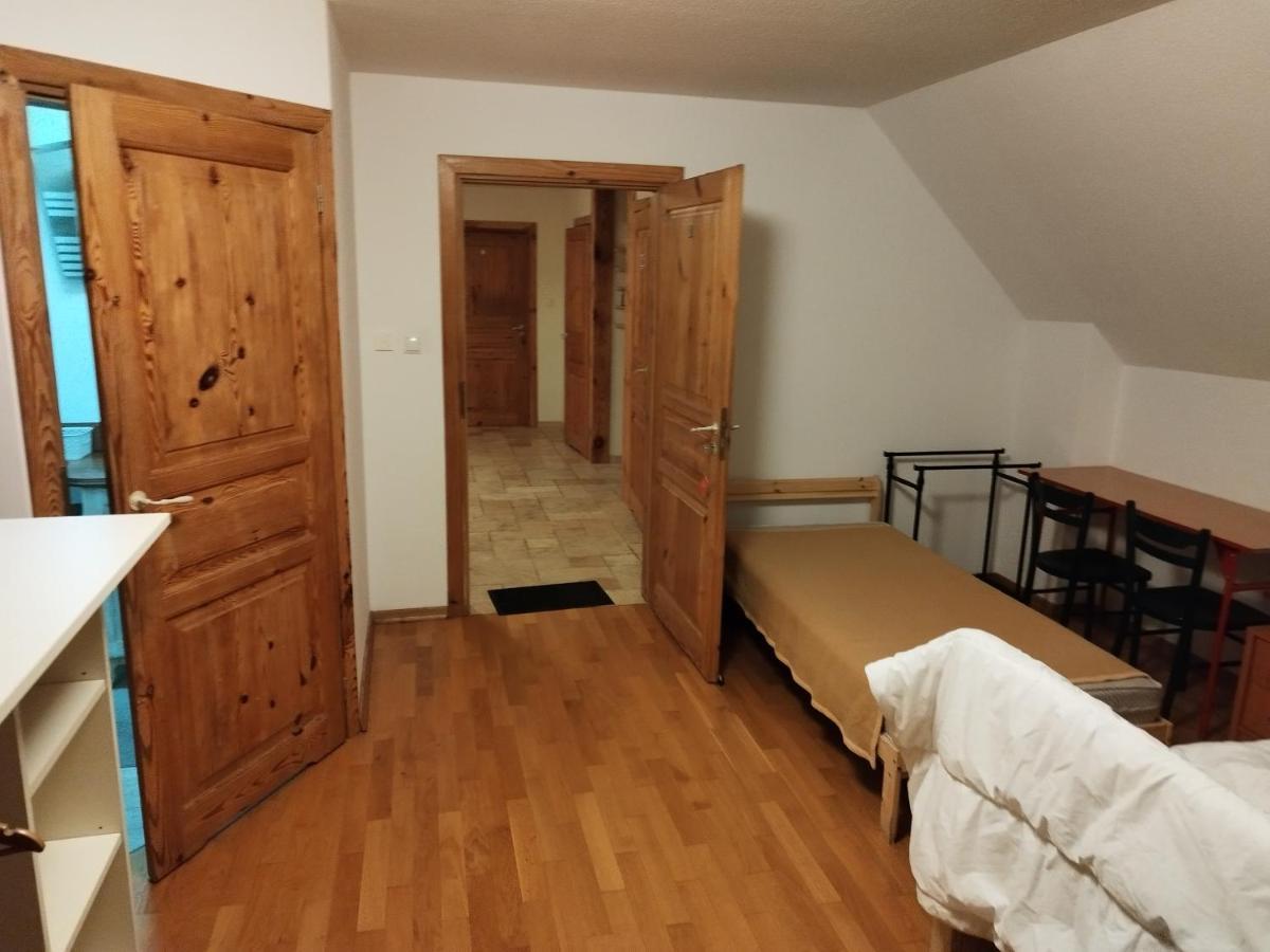 Twoj Azyl Villa Świdnik Buitenkant foto