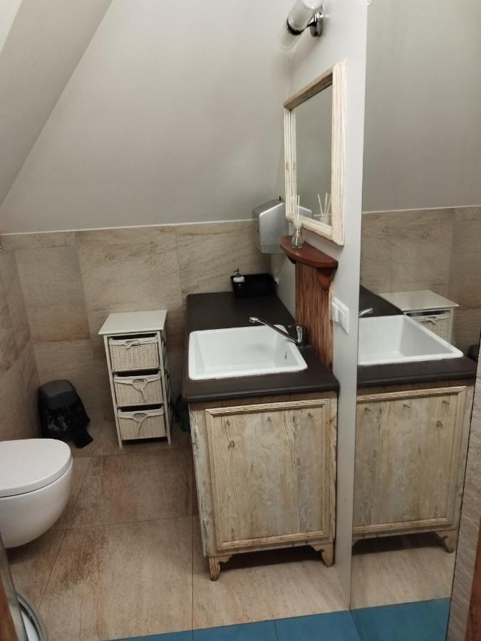 Twoj Azyl Villa Świdnik Buitenkant foto