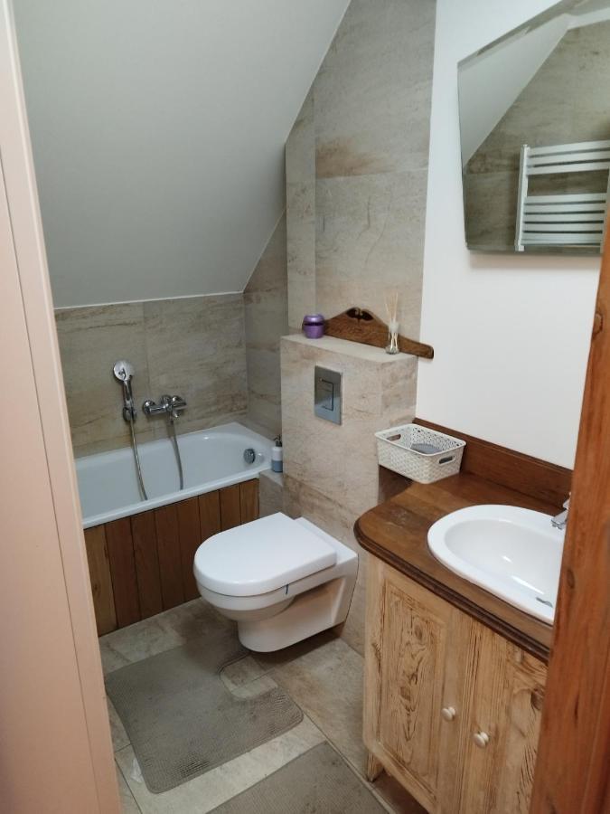 Twoj Azyl Villa Świdnik Buitenkant foto